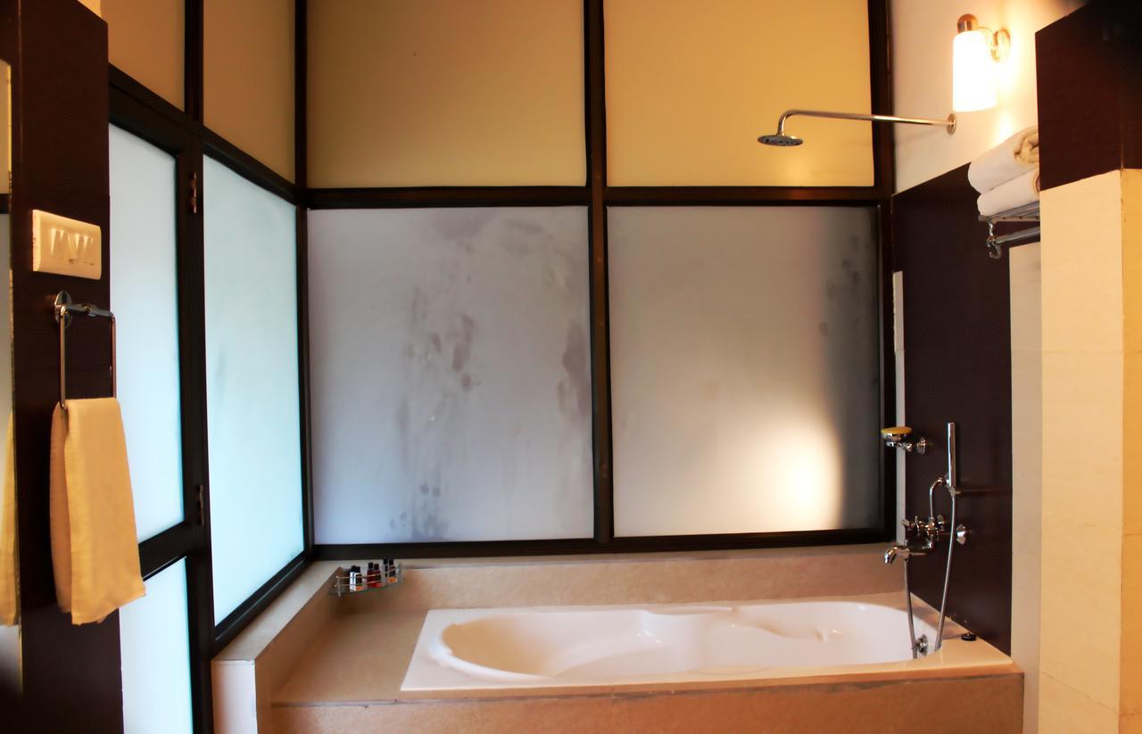 Hotel Grand Tizu Dimāpur Екстериор снимка